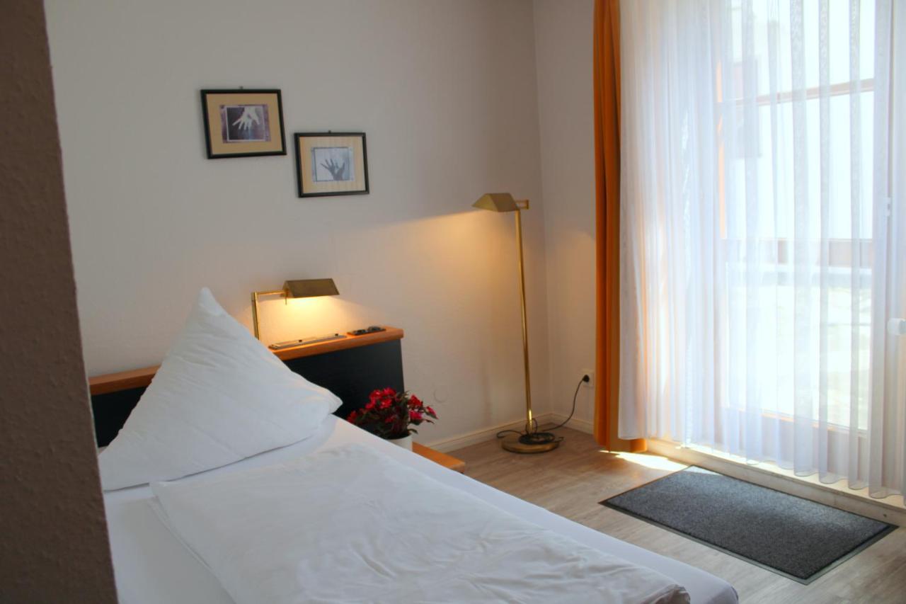 Nufringen Hotel Lamm מראה חיצוני תמונה